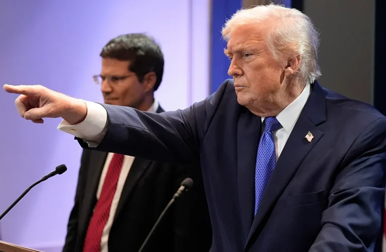 Trump Pushes Forward With New 10% Global Tariff After Supreme Court Blocks Reciprocal Levies