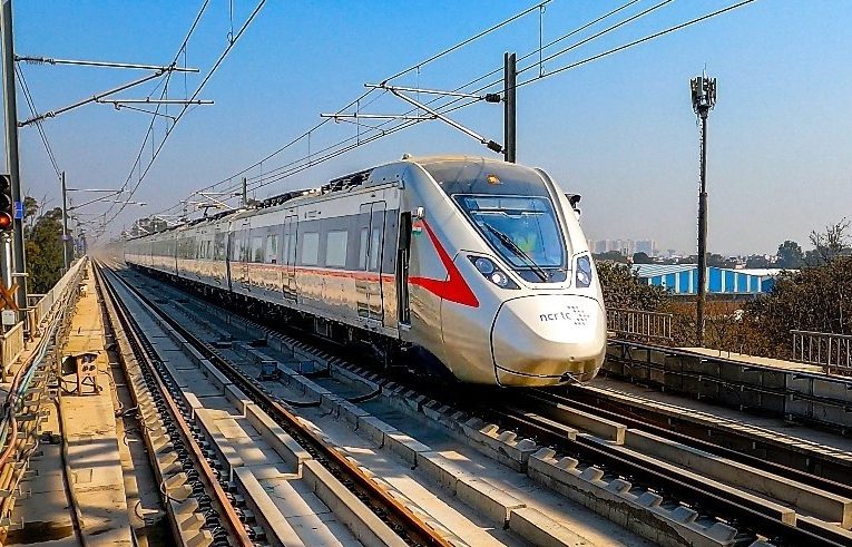 PM Modi Flags Off Meerut Metro & Namo Bharat RRTS; Full 82-Km Delhi–Meerut Corridor Goes Live